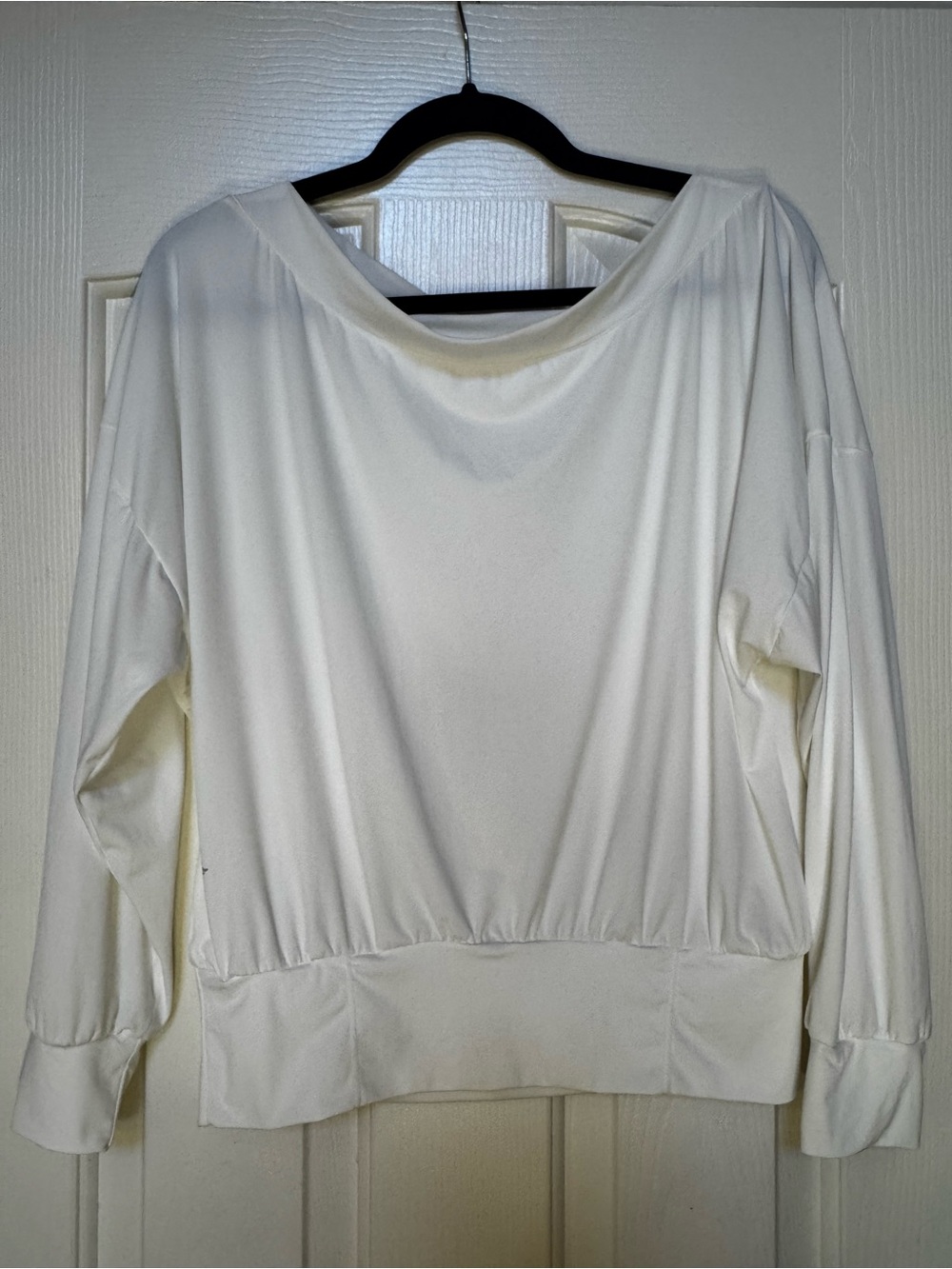 HALARA White Draped Boatneck Long Sleeve Pullover